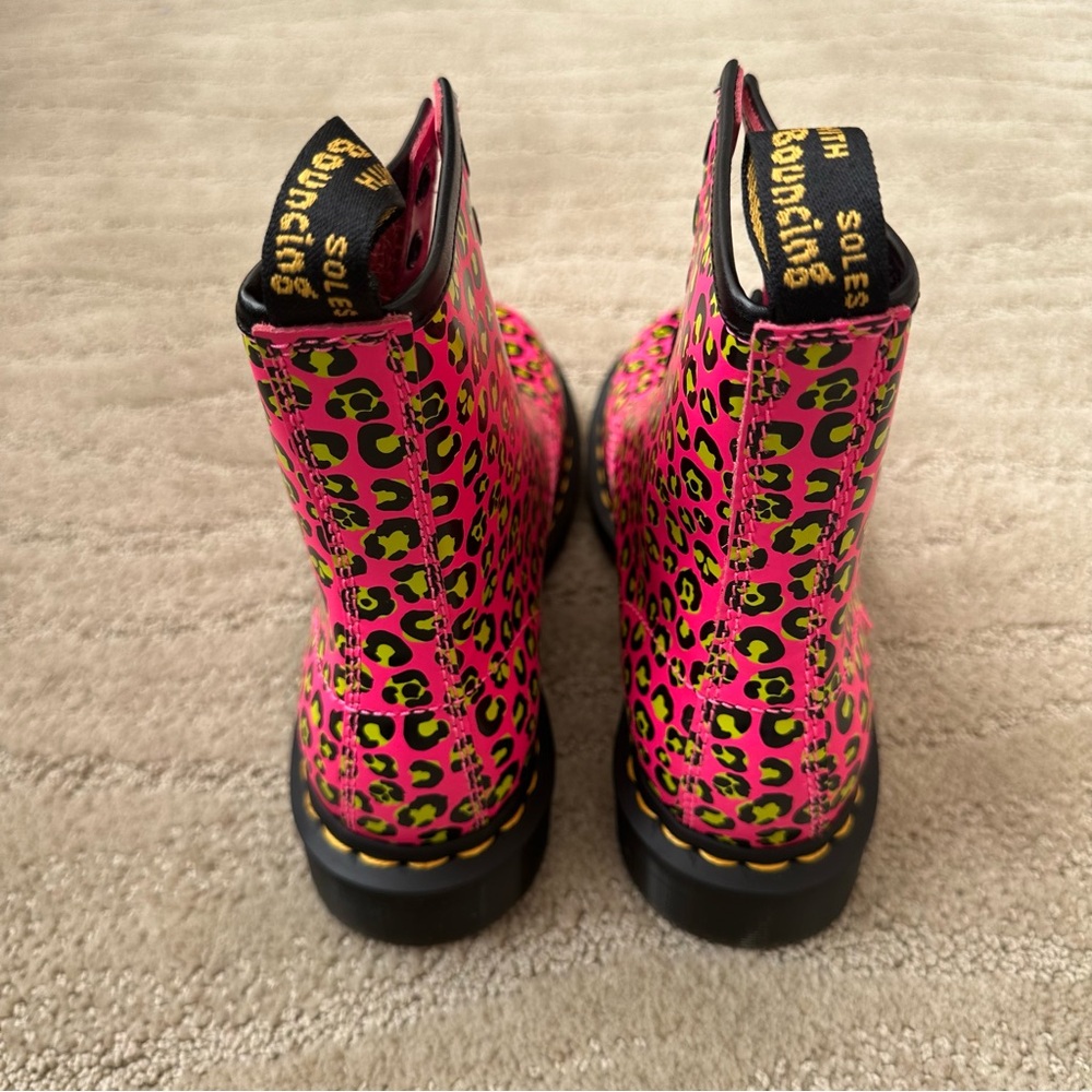 Dr. Martens 1460 Water Repellent Pink Leopard Patent Leather Combat Boots 6 NIB - Picture 5 of 14